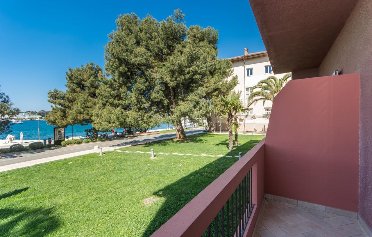 Apartment Riva Poreč Exterior foto