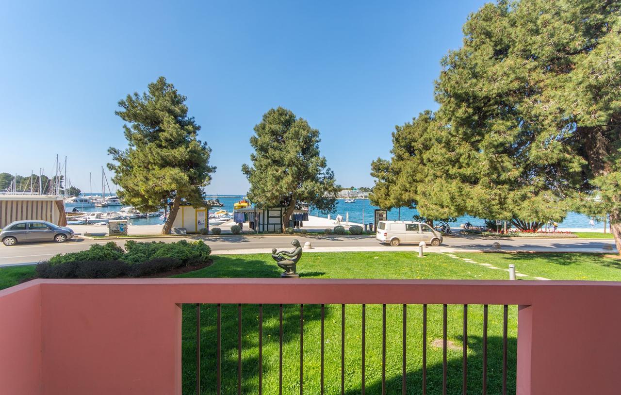 Apartment Riva Poreč Exterior foto